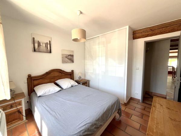 VIAS - HERAULT - 3 CHAMBRES - PISCINE - DEPENDANCES - GARAGE - CALME -