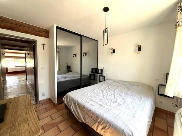 VIAS - HERAULT - 3 CHAMBRES - PISCINE - DEPENDANCES - GARAGE - CALME -