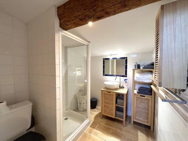 VIAS - HERAULT - 3 CHAMBRES - PISCINE - DEPENDANCES - GARAGE - CALME -