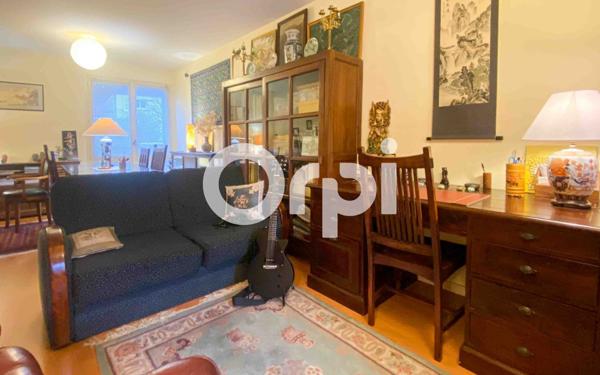 Maison à vendre    5 pièces •  Saumur