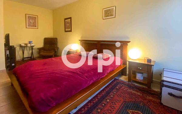 Maison à vendre    5 pièces •  Saumur