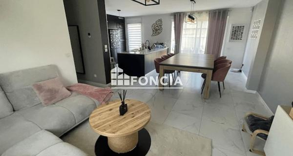 À vendre Maison 5 pièces 93.7 m² - Morigny-champigny 91150