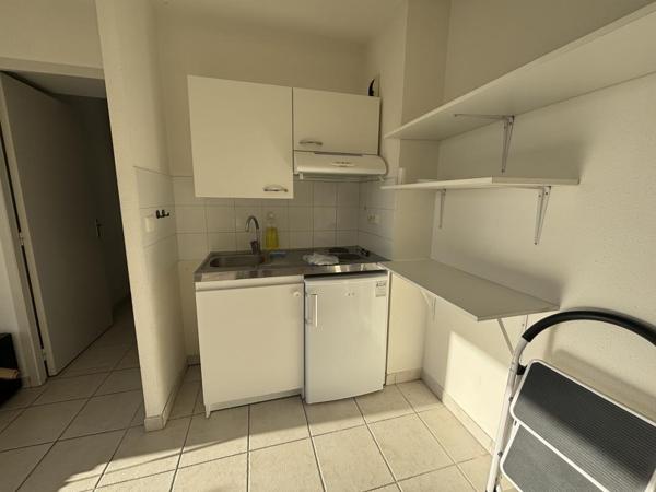 LOCATION T1BIS ONET LE CHATEAU SANS FRAIS D'AGENCE