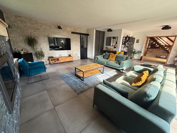 EN VENTE - LA CHARITE SUR LOIRE - ENSEMBLE DE 2 maisons (longère fermette) Terrain 3000 m²