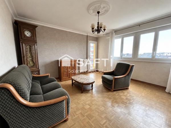 un appartement avec ascenseur quartier calme