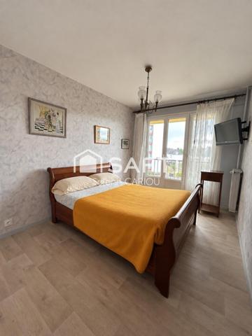 un appartement avec ascenseur quartier calme