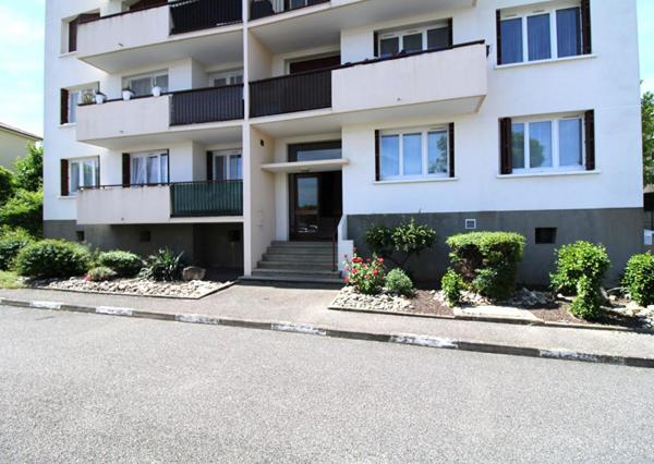 Appartement T3 avec extérieur, parking privatif et cave