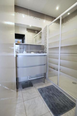 Appartement T3 avec extérieur, parking privatif et cave