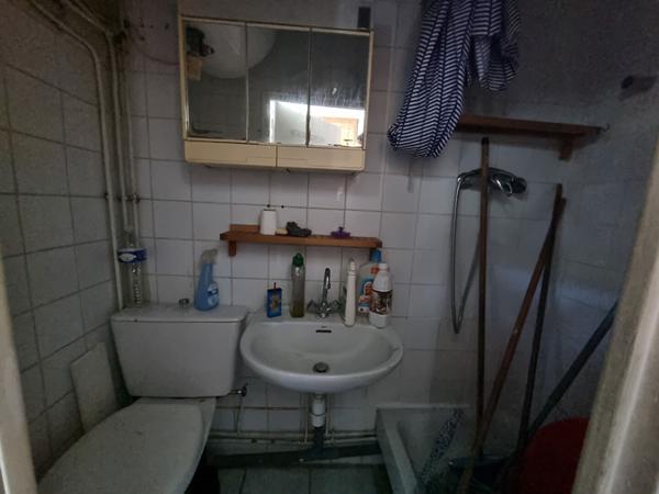 Studio à fort potentiel, à rénover