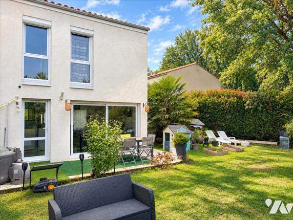 POITIERS (SAINT BENOIT) - QUARTIER CHANTEJEAU - 3 CH - 78 M² - JARDIN - GARAGE