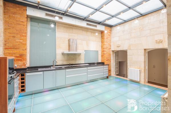 Magnifiques bureaux en triplex de 217 m² au Triangle d'or Bordeaux
