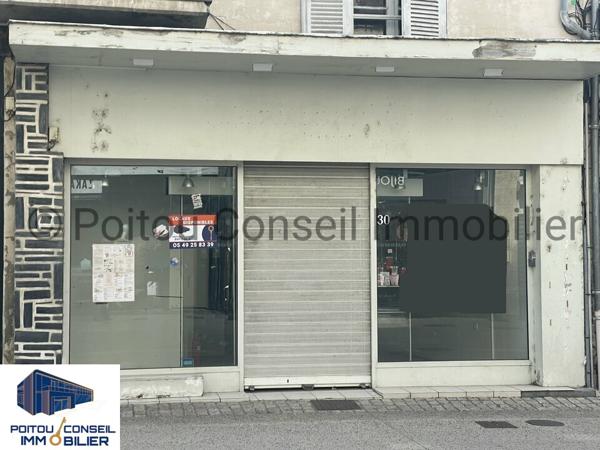 VENTE MURS EN HYPER CENTRE NIORT 50 m2 RDC ET ETAGES.