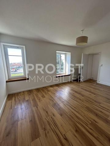 Maison en pierre niort quartier souché de 140 m² avec jardin et garage