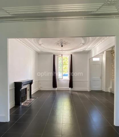 Ruelle. Maison 210 m² avec studio indépendant