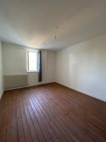 Ruelle. Maison 210 m² avec studio indépendant