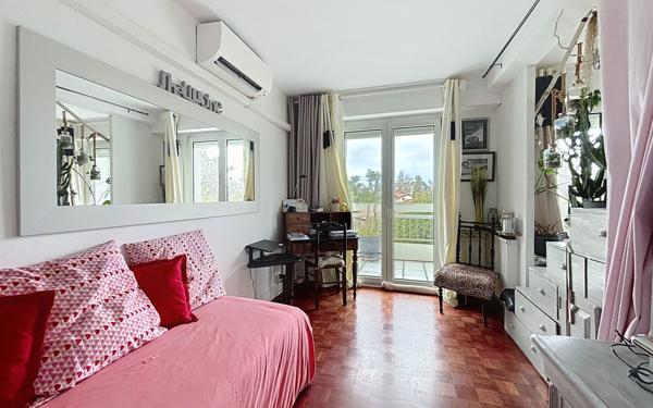 Appartement à vendre    3 pièces • 68 m2 Biarritz