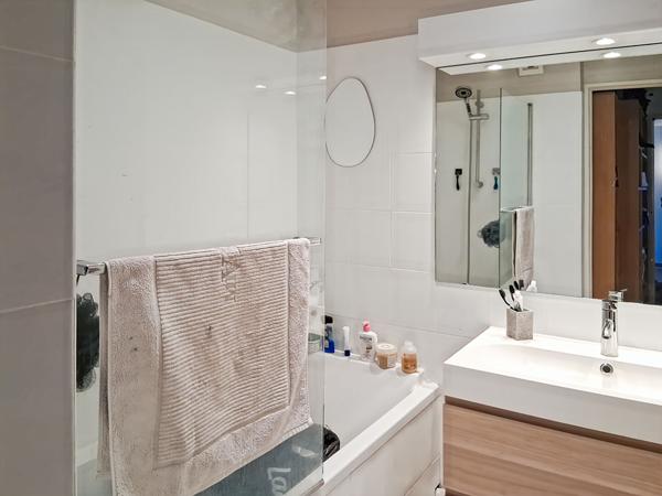 Appartement Cannes 2 pièces 50 m2 à louer meublé à l'année