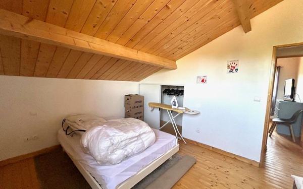 Maison à louer    5 pièces •  Razac-sur-l'Isle