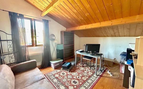 Maison à louer    5 pièces •  Razac-sur-l'Isle