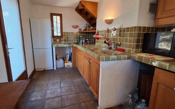 Maison à vendre    5 pièces •  Esparron-de-Verdon