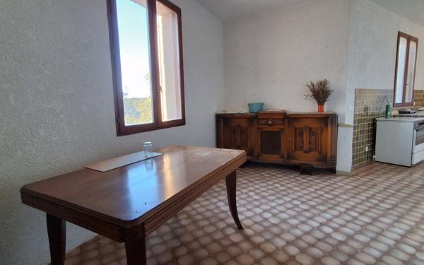 Maison à vendre    5 pièces •  Esparron-de-Verdon