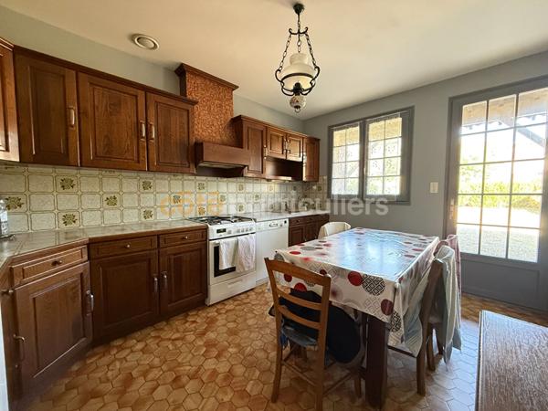 Vente Maison135 m² - 7 Pièces - SAINT AMAND MONTROND (18200)