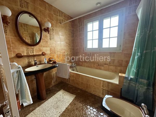 Vente Maison135 m² - 7 Pièces - SAINT AMAND MONTROND (18200)