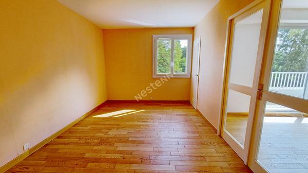 Appartement lumineux avec grand balcon, cave et parking ? Un bien à découvrir absolument - Rare sur le marché !