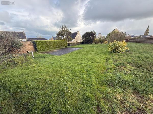 Terrain à Batir à vendre à Lampaul-Ploudalmézeau dans le Finistère (29830), ref : 2985