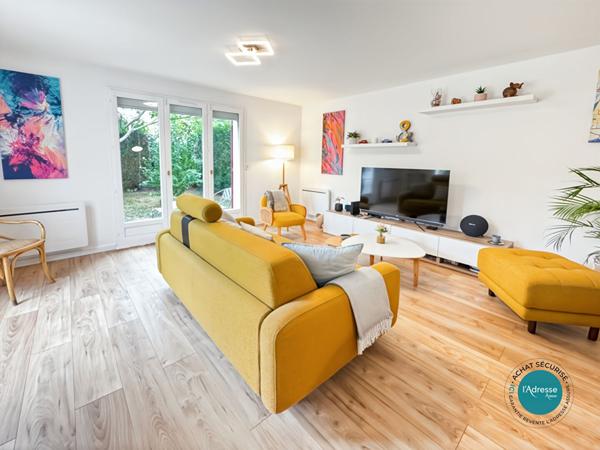 Maison à Saint Germain Lès Corbeil 6 pièce(s) 105 m2