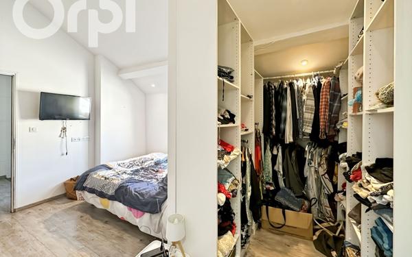 Appartement à vendre    4 pièces • 108 m2 Vals-les-Bains