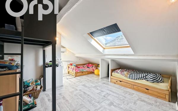 Appartement à vendre    4 pièces • 108 m2 Vals-les-Bains