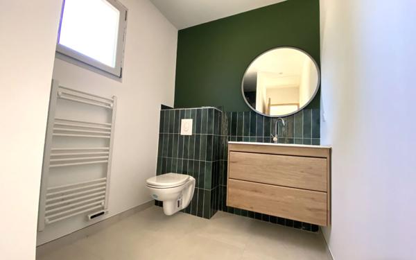 Maison à vendre    5 pièces •  Loriol-du-Comtat