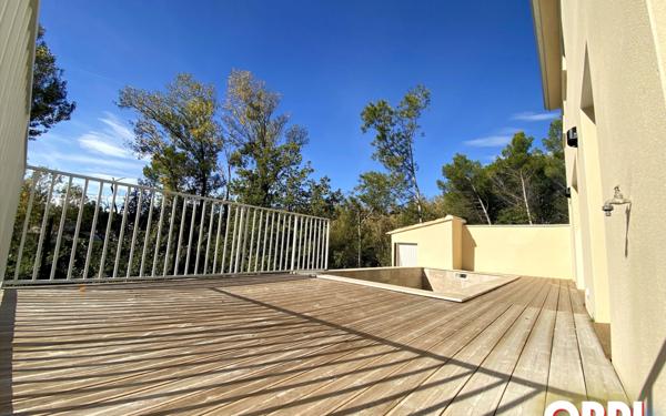 Maison à vendre    5 pièces •  Loriol-du-Comtat