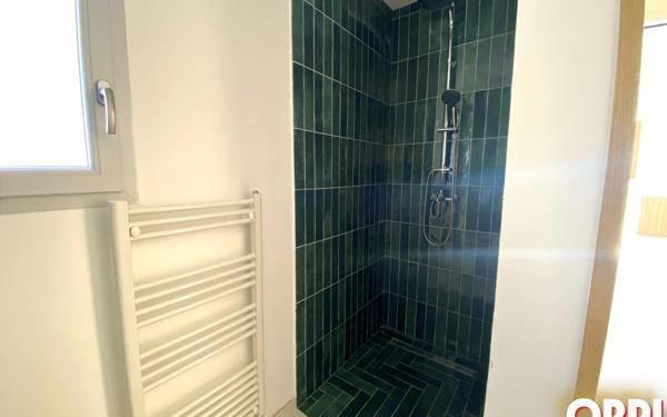 Maison à vendre    5 pièces •  Loriol-du-Comtat