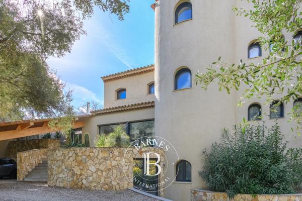 Ollioules, Maison 6 Chambres -  370 m² à vendre