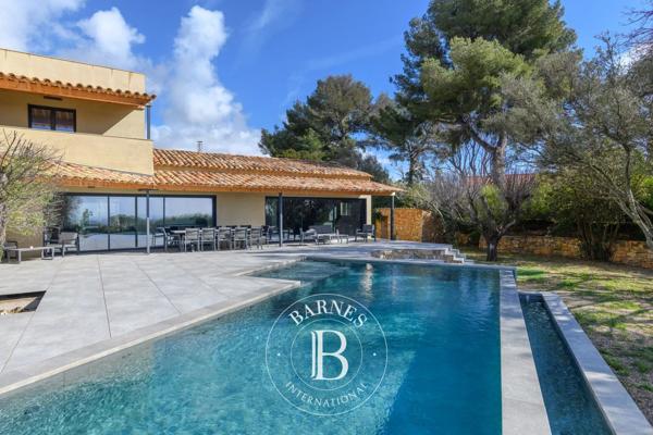 Ollioules, Maison 6 Chambres -  370 m² à vendre