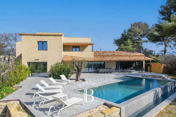 Ollioules, Maison 6 Chambres -  370 m² à vendre