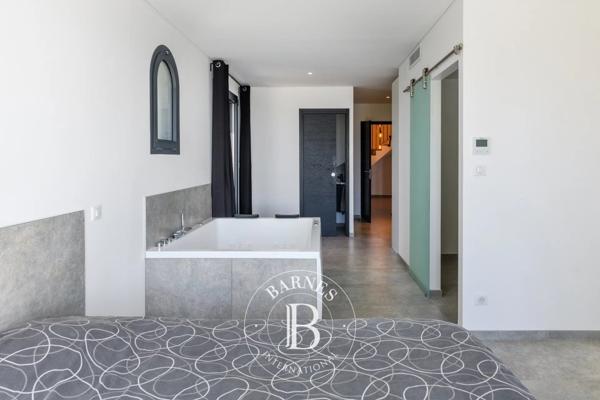 Ollioules, Maison 6 Chambres -  370 m² à vendre