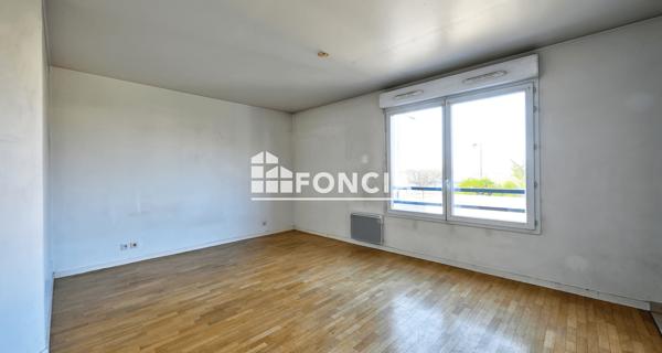À vendre Studio 29.22 m² - Saint-cyr-l'école 78210