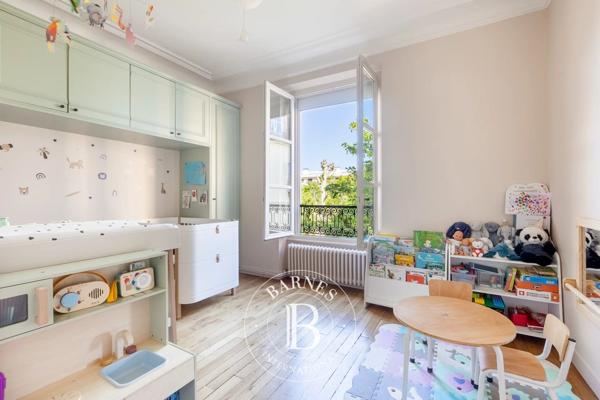 Neuilly-sur-Seine, Appartement 4 Chambres -  190 m² à vendre