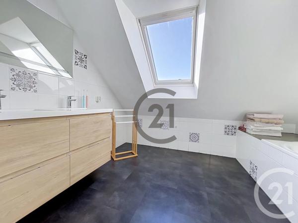 Maison à vendre  6 pièces - 154,09 m 2   GUERANDE  - 44