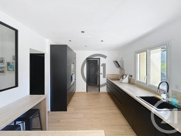 Maison à vendre  6 pièces - 154,09 m 2   GUERANDE  - 44