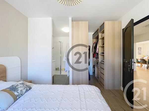 Maison à vendre  6 pièces - 154,09 m 2   GUERANDE  - 44