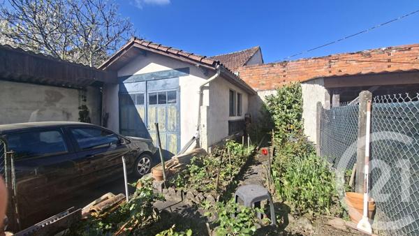 Maison à vendre  5 pièces - 105 m 2   RUELLE SUR TOUVRE  - 16