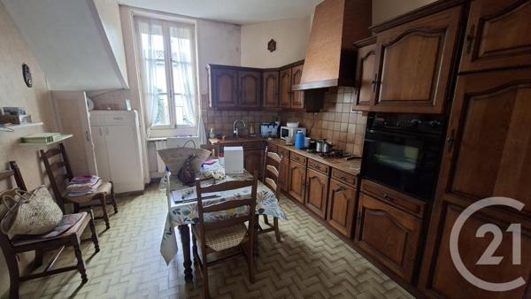 Maison à vendre  5 pièces - 105 m 2   RUELLE SUR TOUVRE  - 16