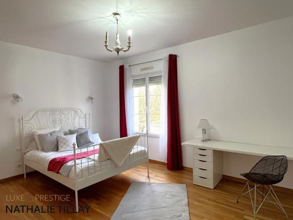 SAINT JEAN DE BRAYE, limite Boigny, PROCHE ORLEANS, à vendre maison de 309 m², jardin paysager, piscine, pool house, parcelle 2 748 m²