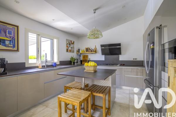 Maison à vendre 6 pièces 160 m² Vence