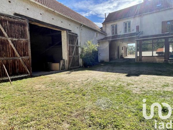 Maison 4 pièces de 127 m² à Naintré (86530)