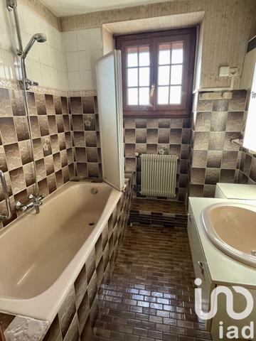 Maison 4 pièces de 127 m² à Naintré (86530)